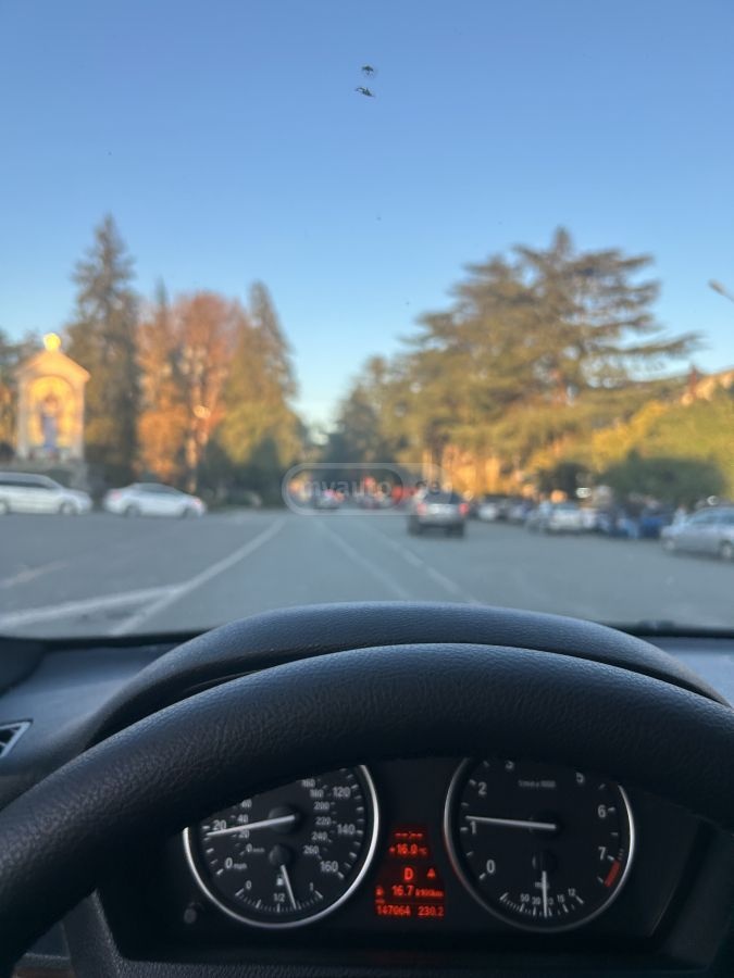 BMW X5 2013 — photo 2
