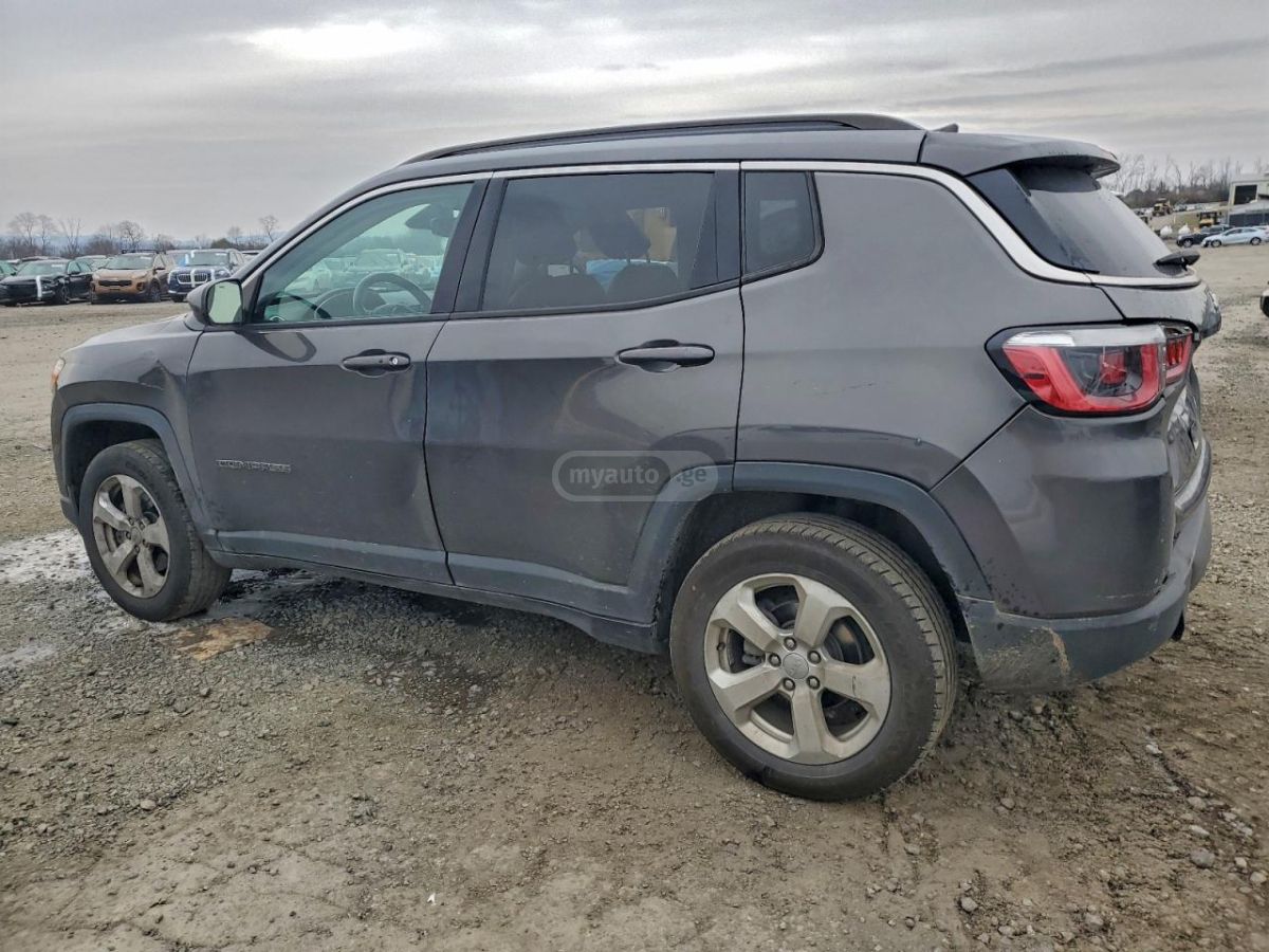 Jeep Compass 2019 — photo 2