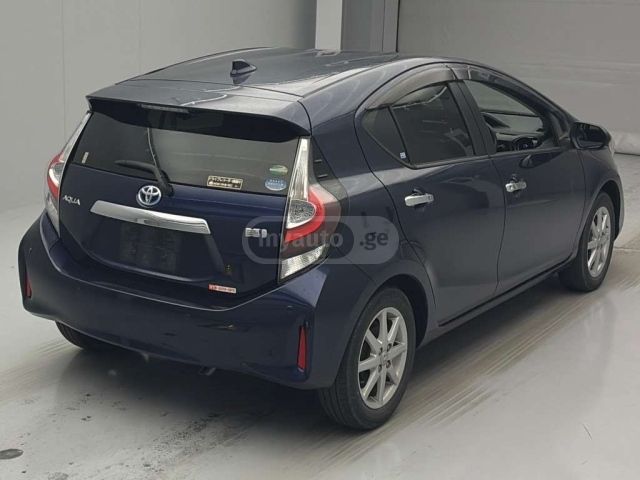 Toyota Aqua 2021 — photo 2