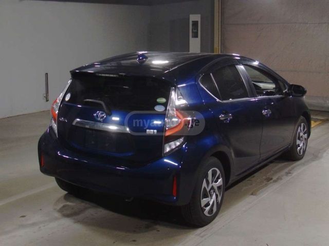Toyota Aqua 2021 — photo 2