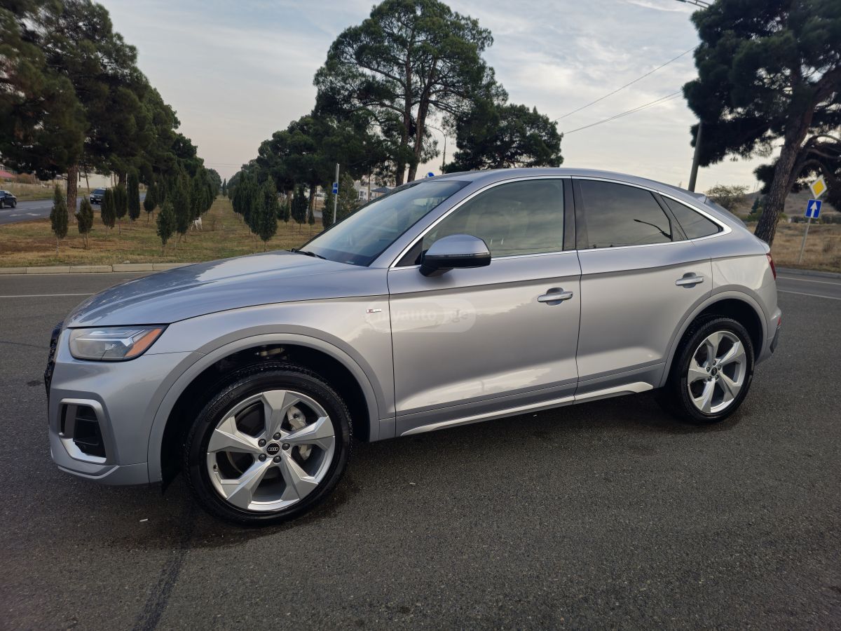 Audi Q5 2021 — photo 2