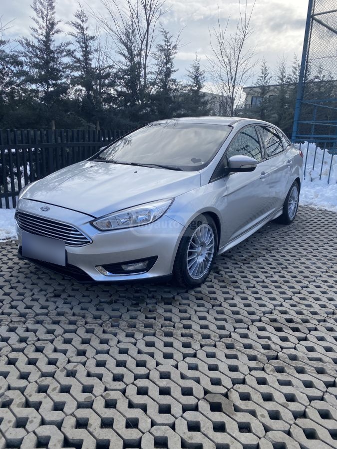 Ford Focus 2015 — photo 2