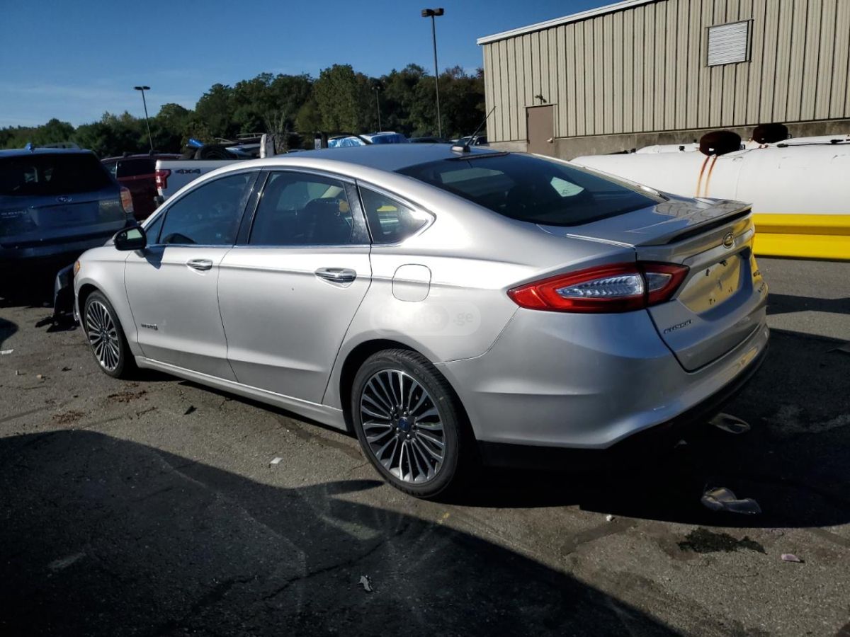 Ford Fusion 2018 — photo 2