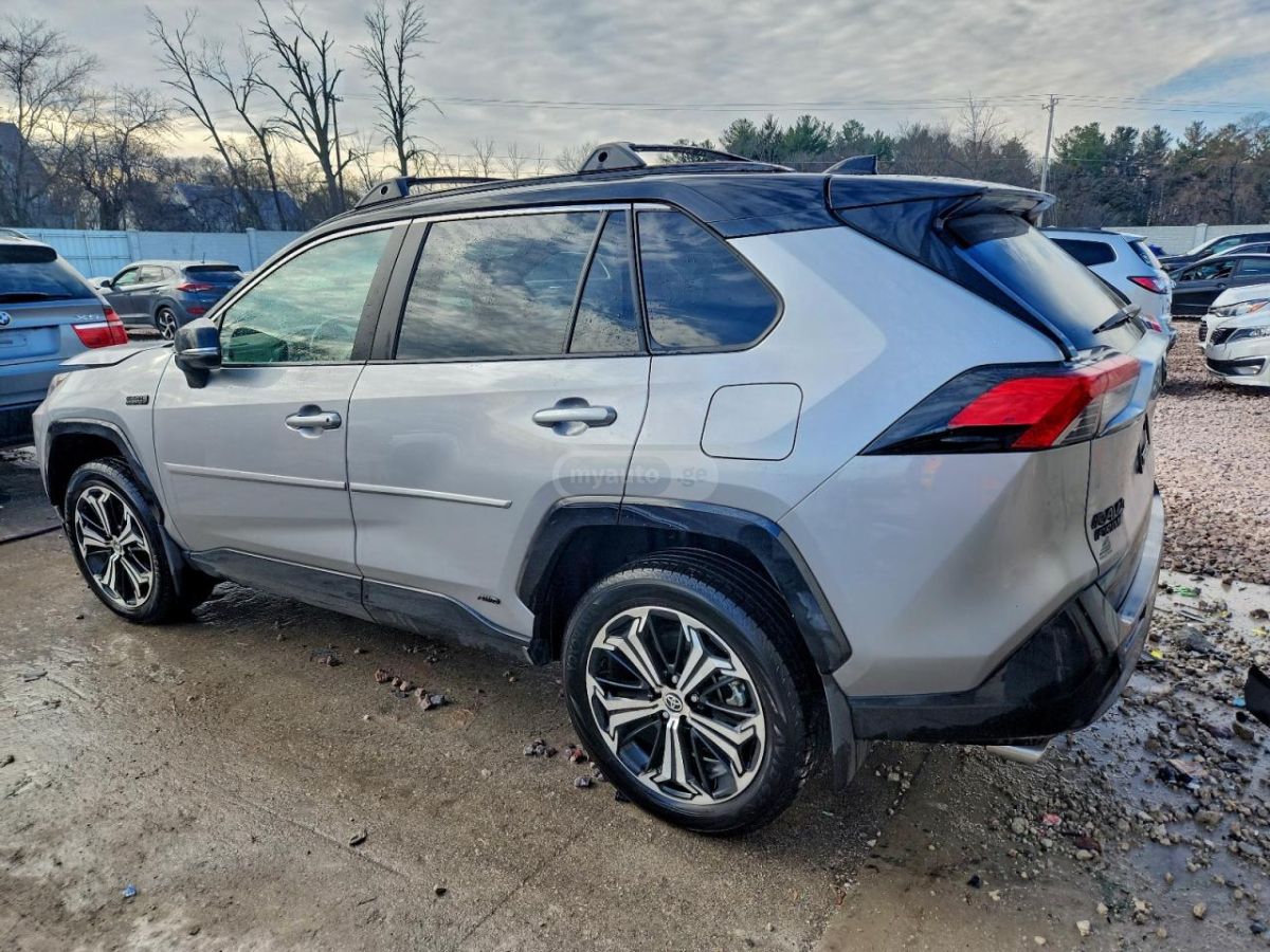 Toyota RAV4 2024 — photo 2