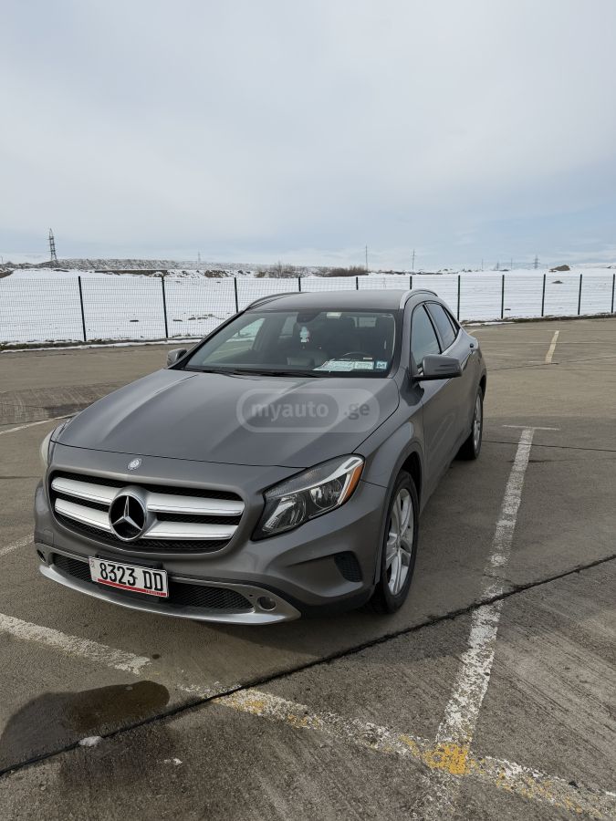 Mercedes-Benz GLA 250