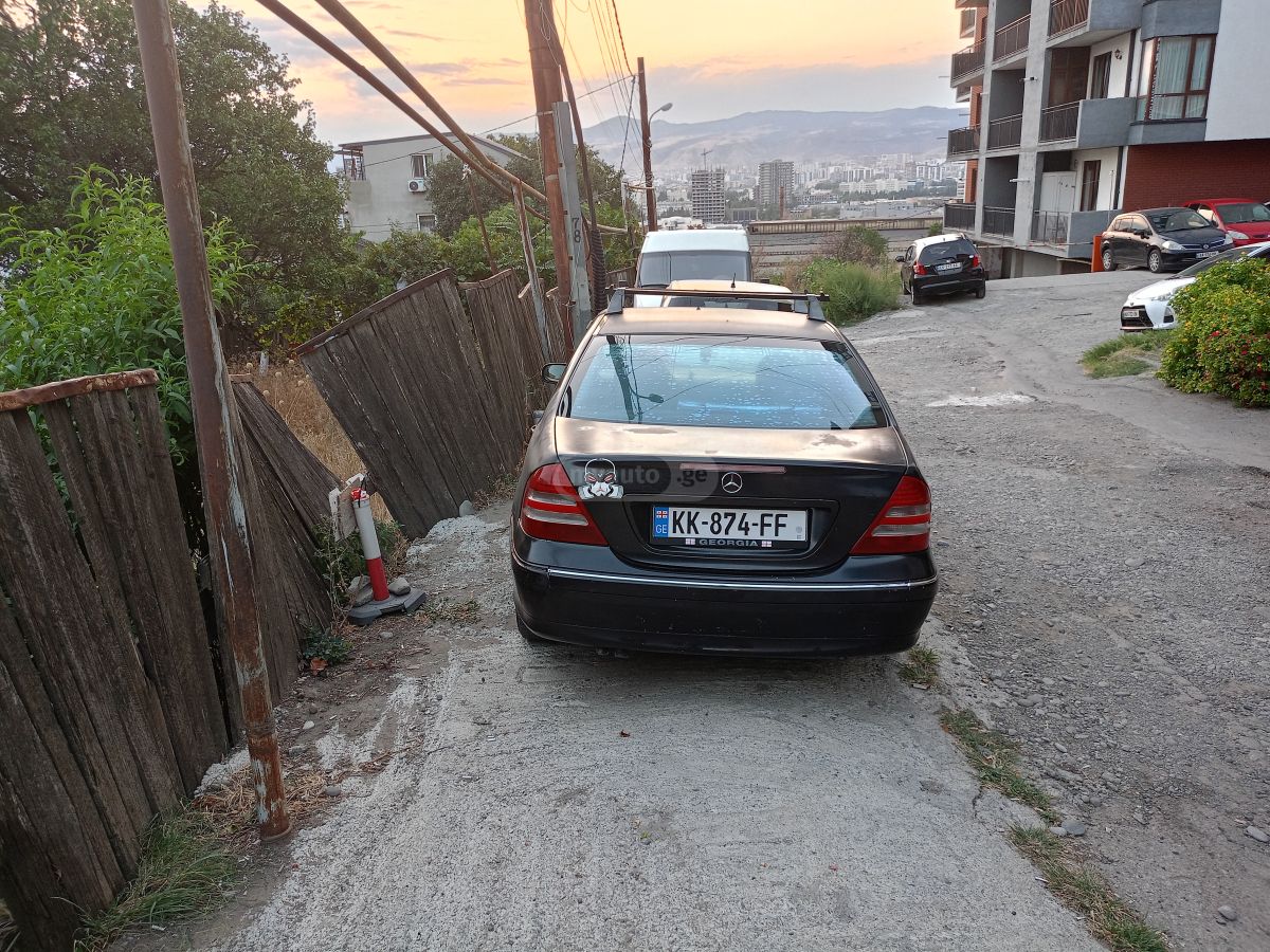Mercedes-Benz C 320 2000 — photo 2