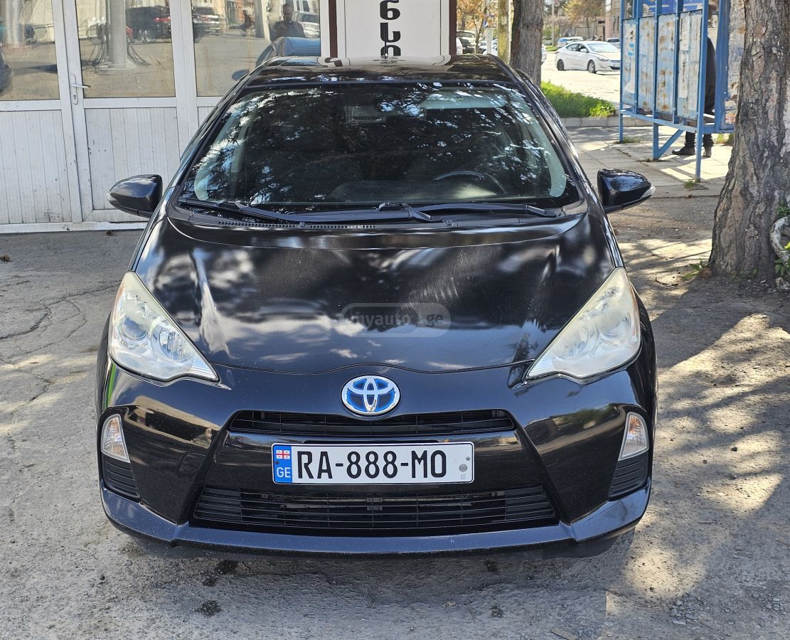 Toyota Prius C