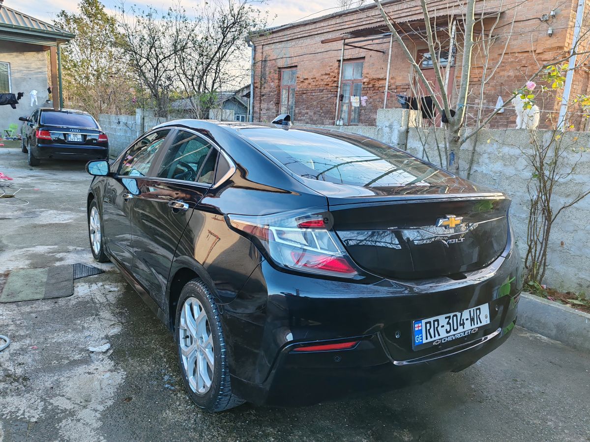 Chevrolet Volt 2016 — photo 2