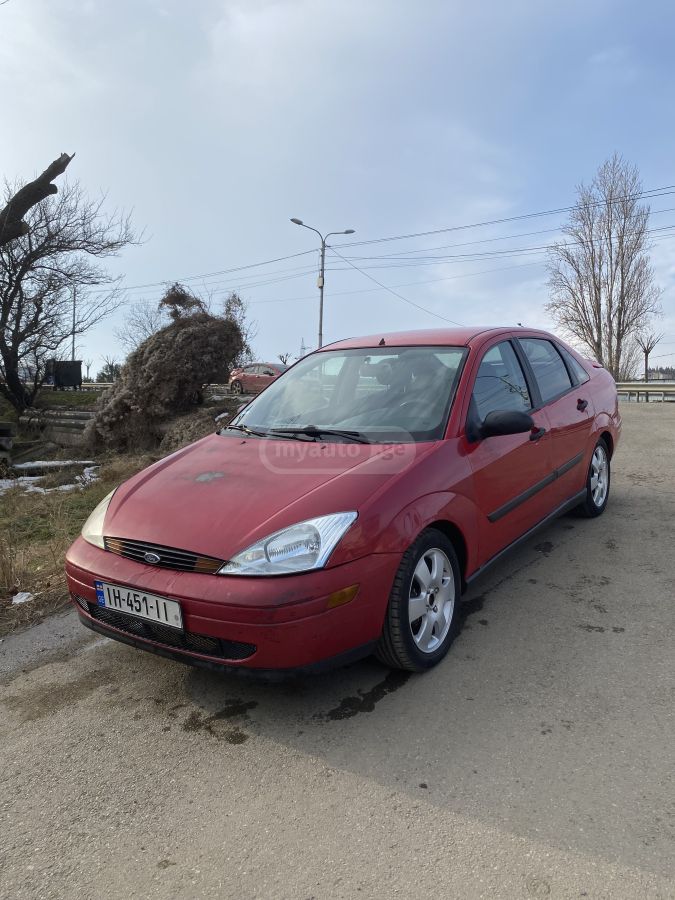 Ford Focus 2001 — photo 2