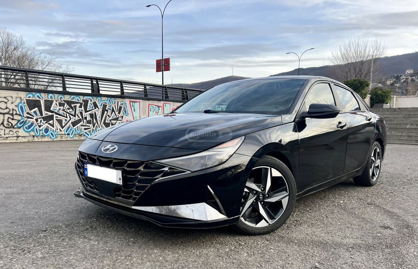 Hyundai Elantra 2021 — photo 2