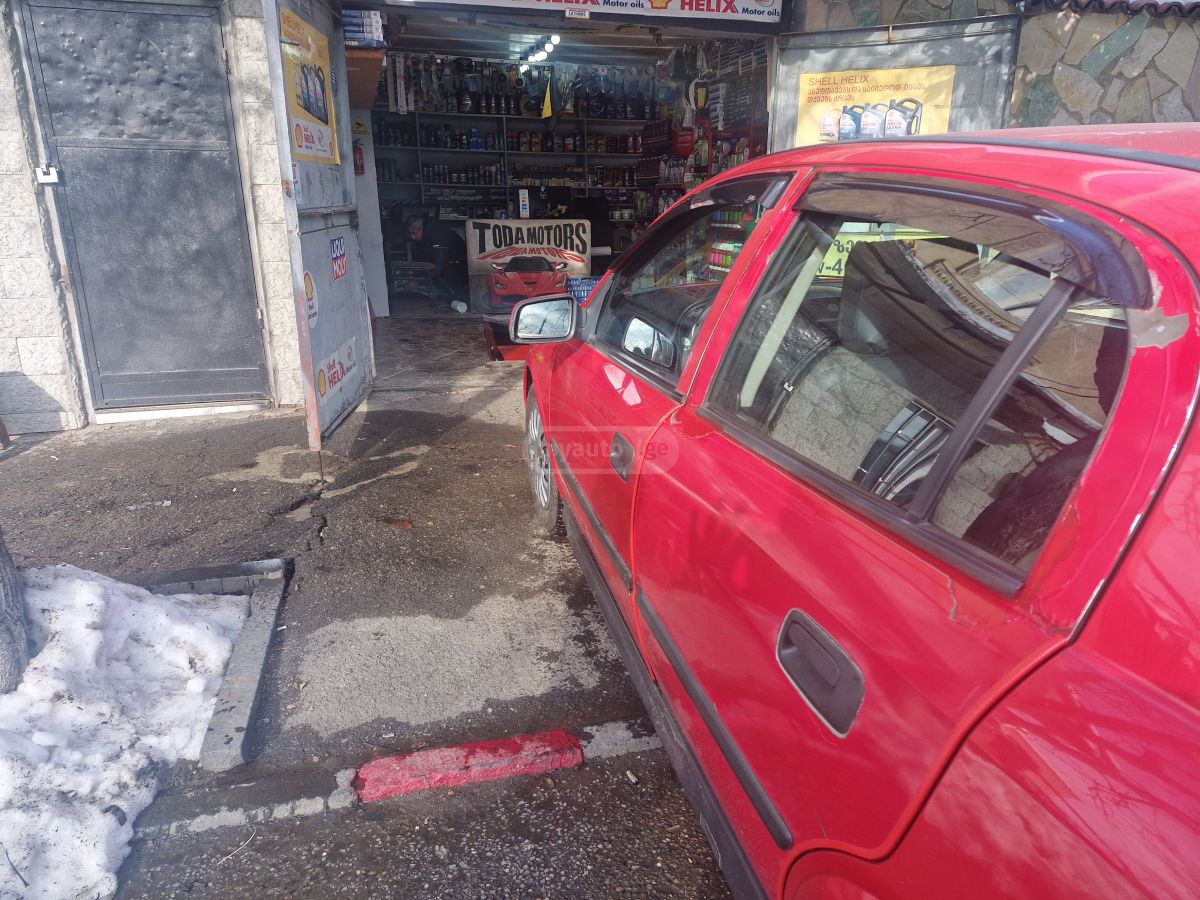 Opel Astra 1998 — photo 2