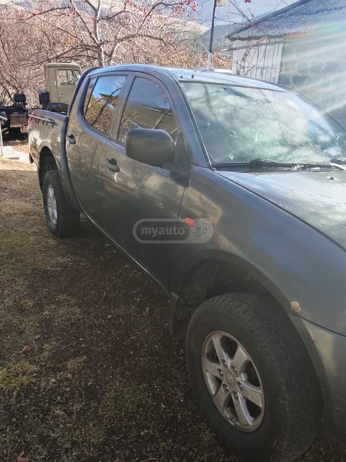 Mitsubishi L 200 2007 — photo 2