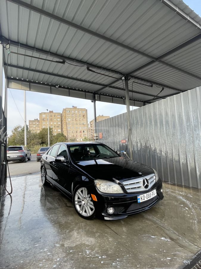 Mercedes-Benz C 300 2009 — photo 2
