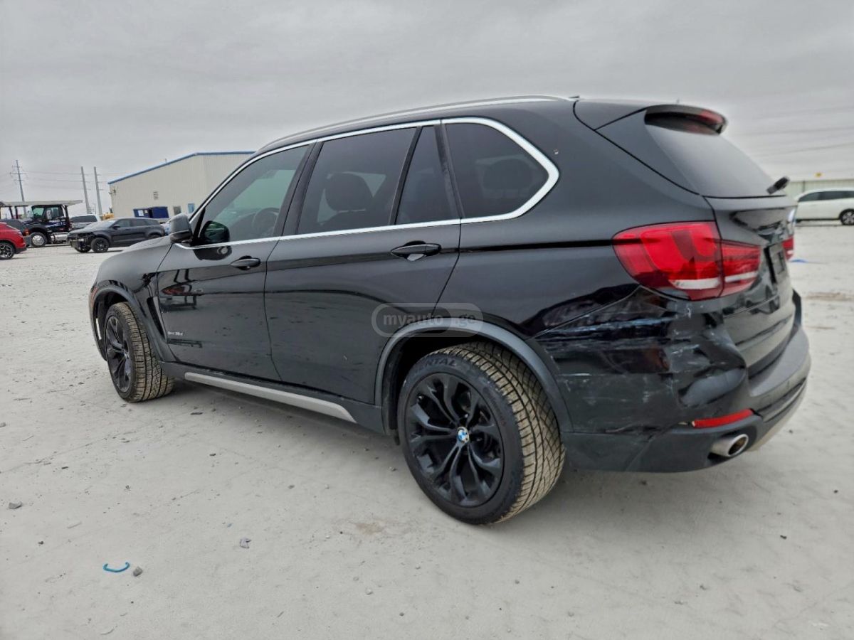 BMW X5 2017 — photo 2