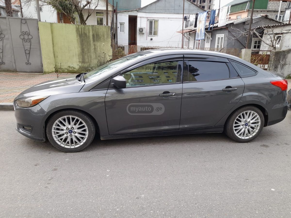Ford Focus 2016 — photo 2