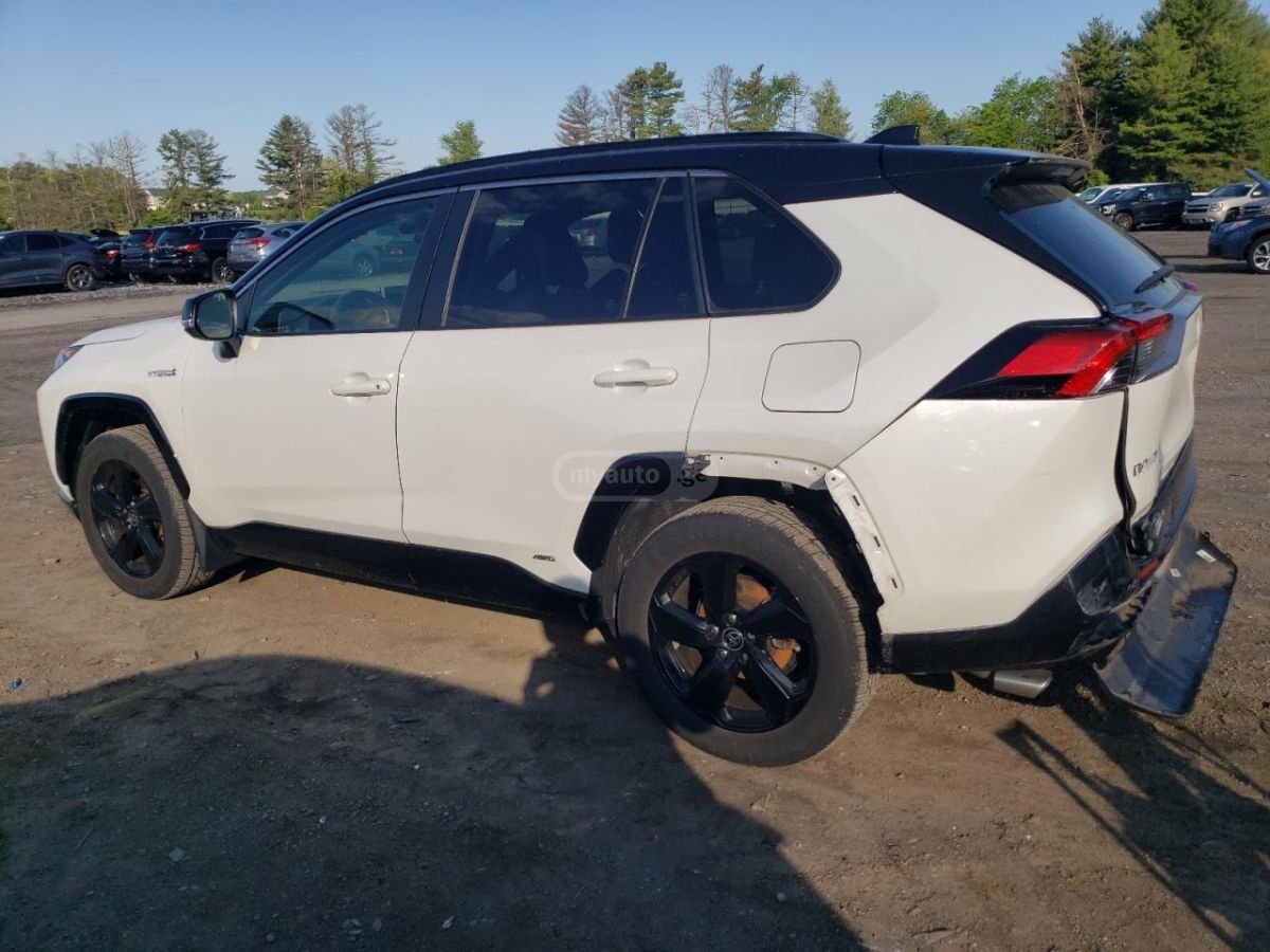 Toyota RAV4 2020 — photo 2