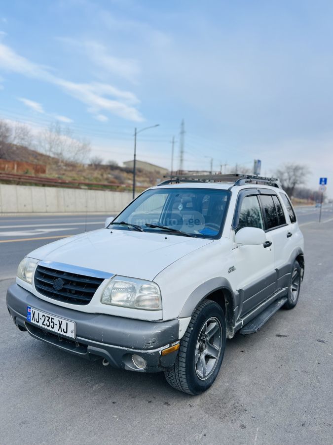 Suzuki Grand Vitara 2001 — photo 2
