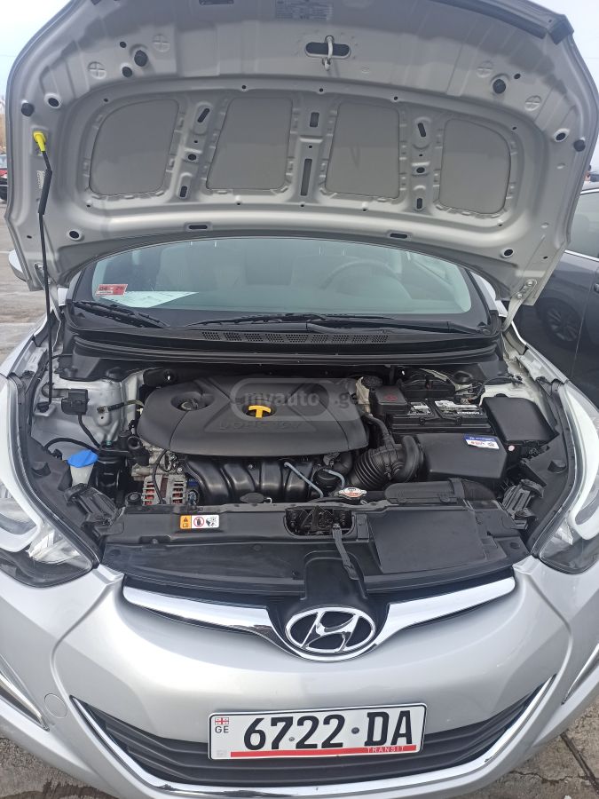 Hyundai Elantra 2015 — photo 2