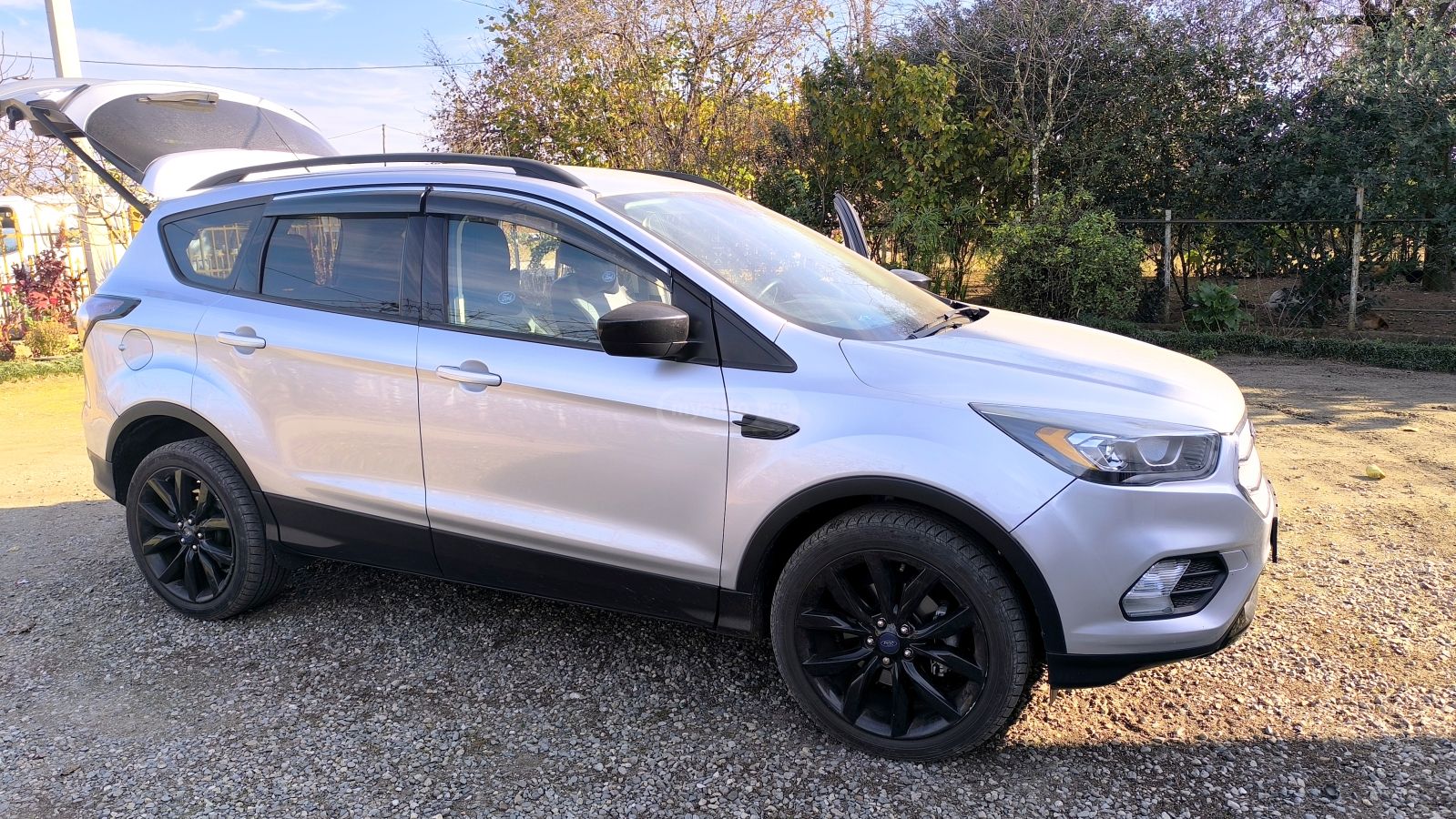Ford Escape 2017 — photo 2