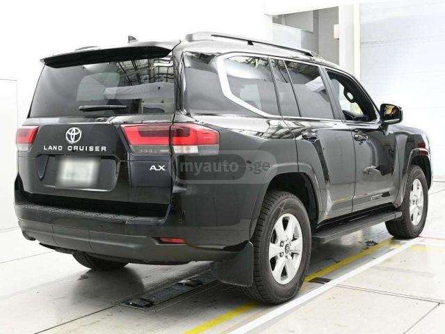 Toyota Land Cruiser 2023 — photo 2