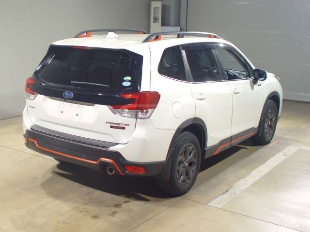 Subaru Forester 2021 — photo 2