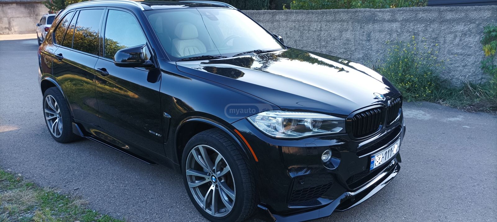 BMW X5 2015 — photo 2