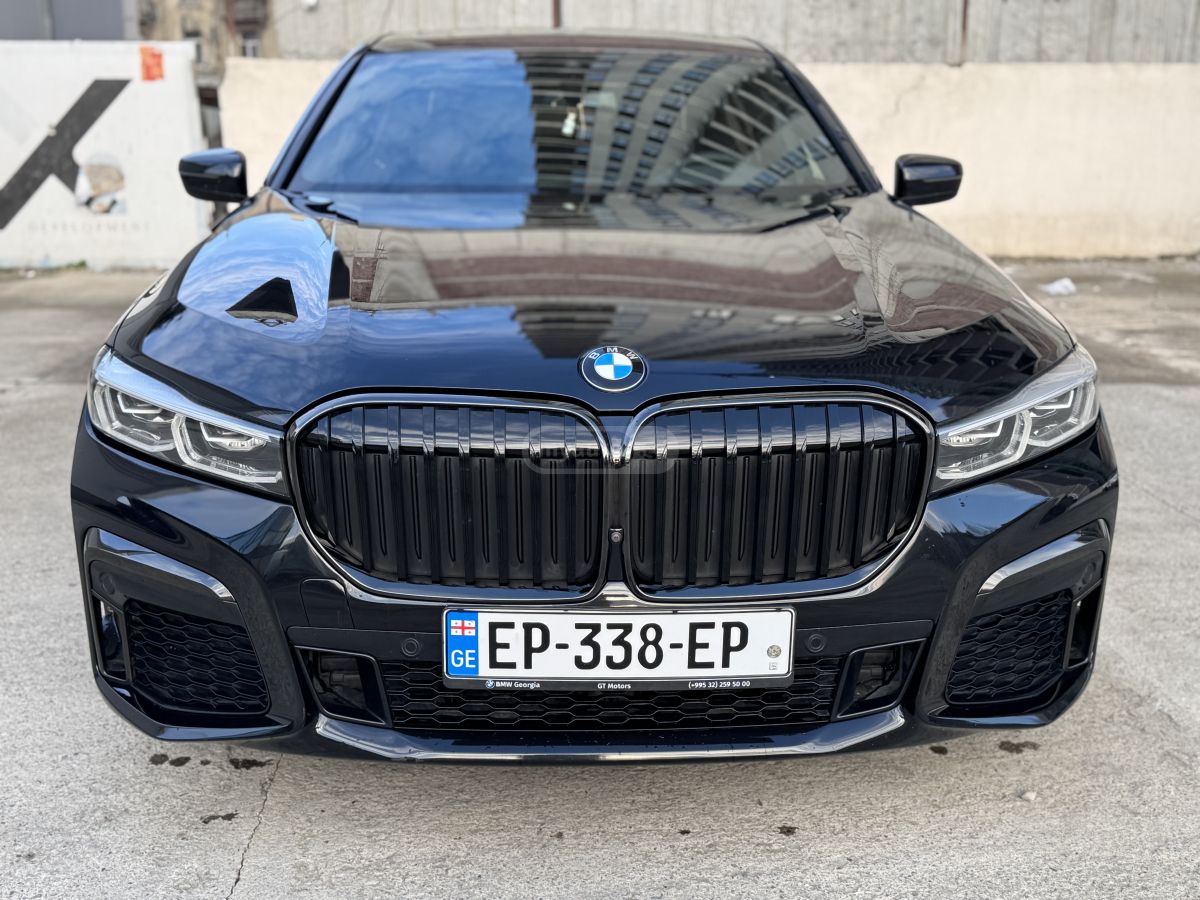 BMW 740 2021 — photo 2