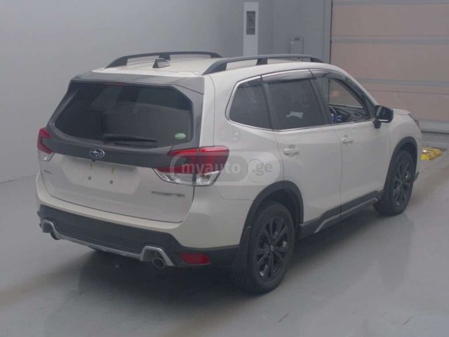 Subaru Forester 2021 — photo 2