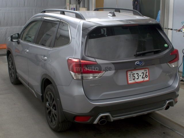 Subaru Forester 2021 — photo 2