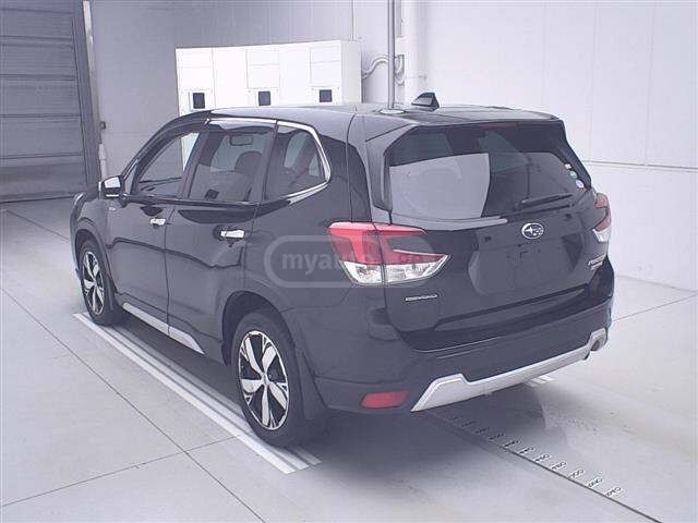 Subaru Forester 2019 — photo 2