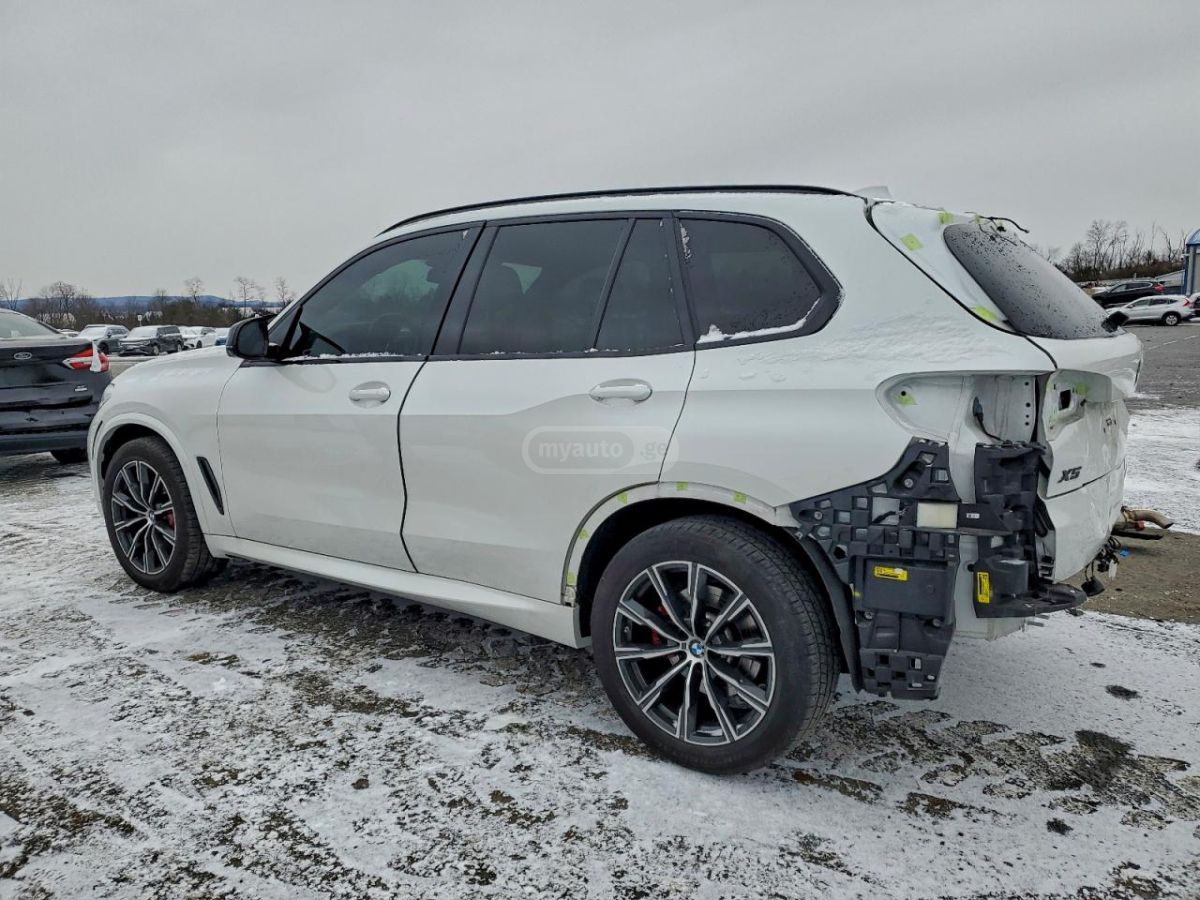 BMW X5 2022 — photo 2