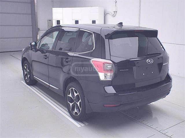 Subaru Forester 2017 — photo 2