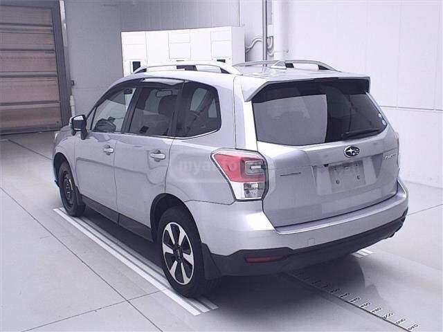 Subaru Forester 2016 — photo 2