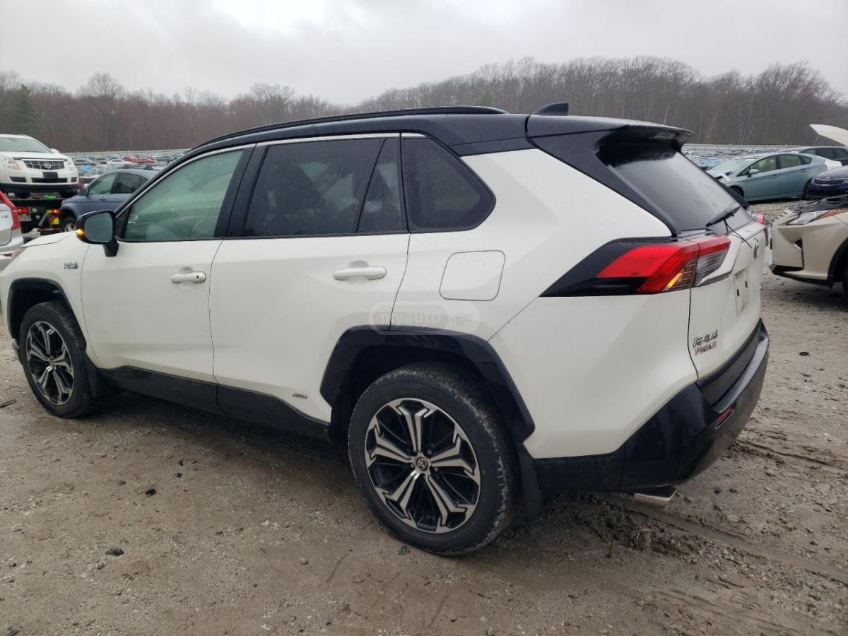 Toyota RAV4 2021 — photo 2