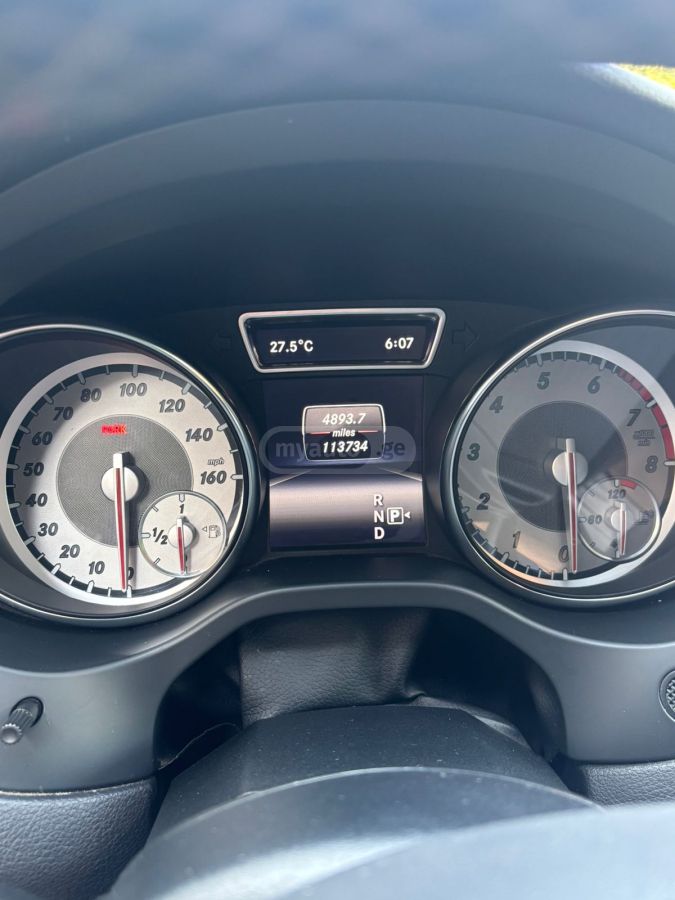 Mercedes-Benz GLA 250 2015 — photo 2