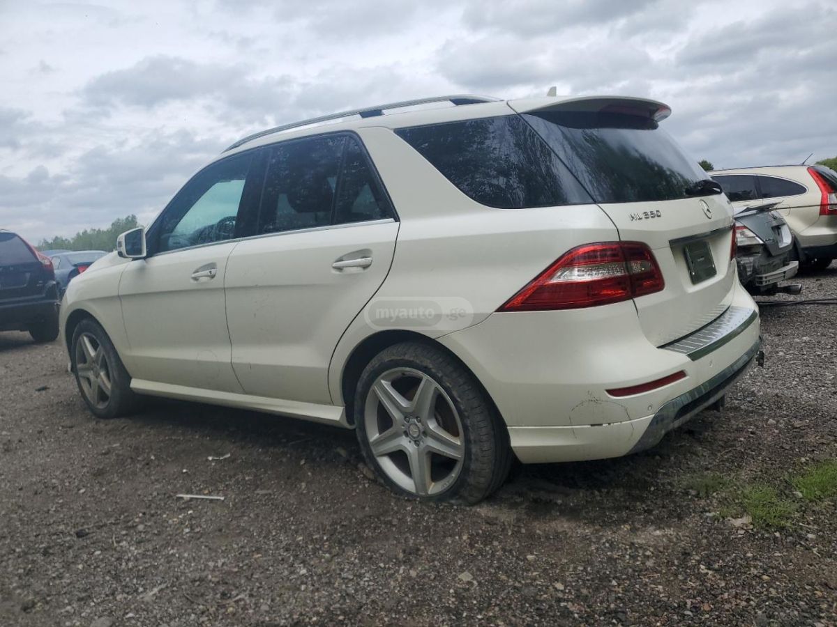 Mercedes-Benz ML 350 2014 — photo 2