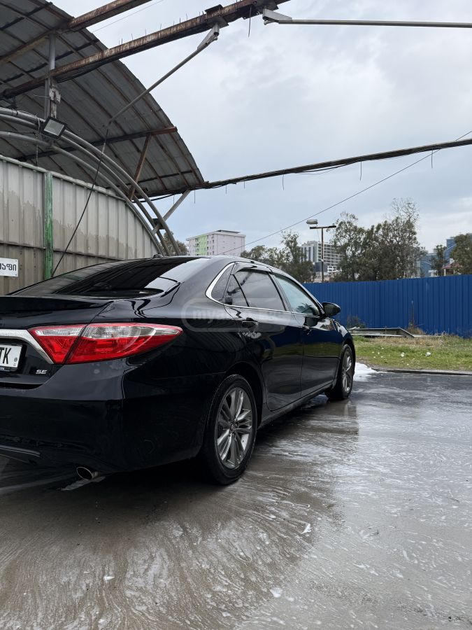 Toyota Camry 2015 — photo 2