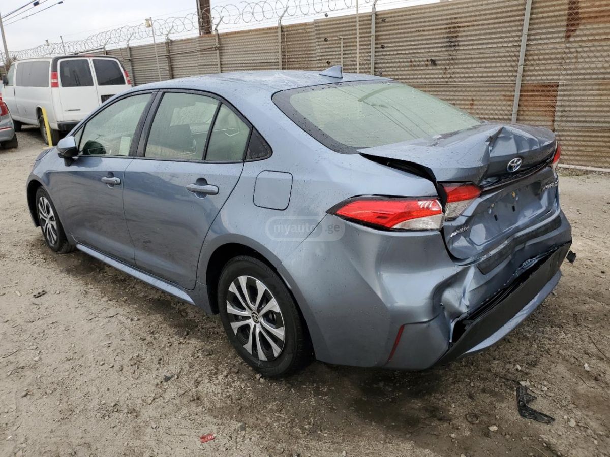 Toyota Corolla 2022 — photo 2