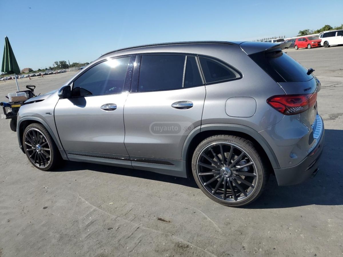 Mercedes-Benz GLA 350 2022 — photo 2