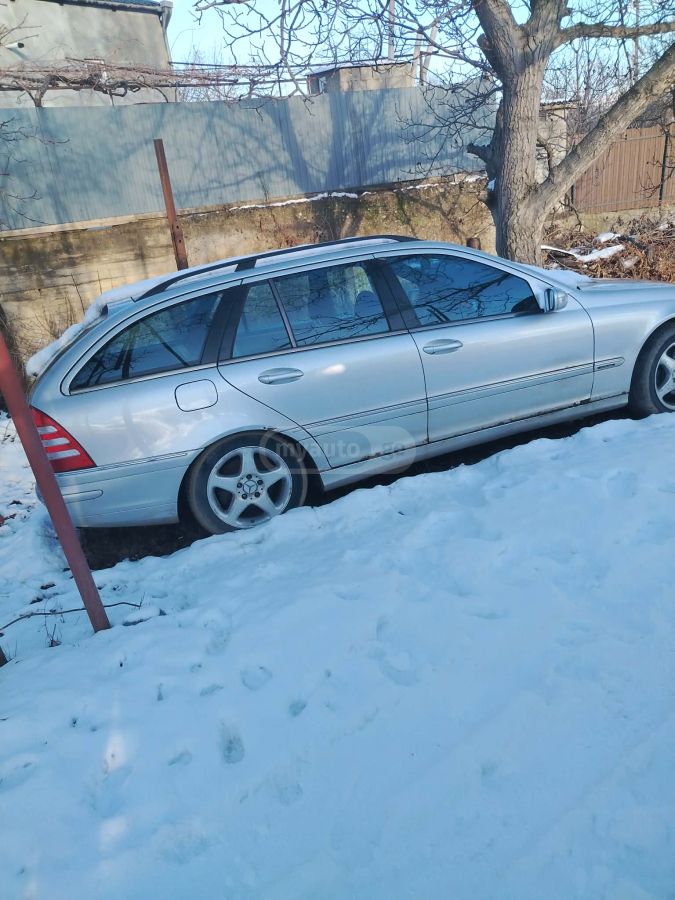 Mercedes-Benz C 220