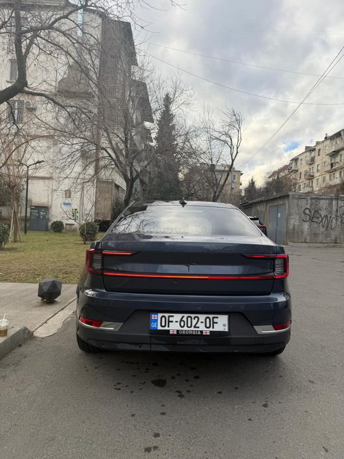 Polestar 2 2021 — photo 2