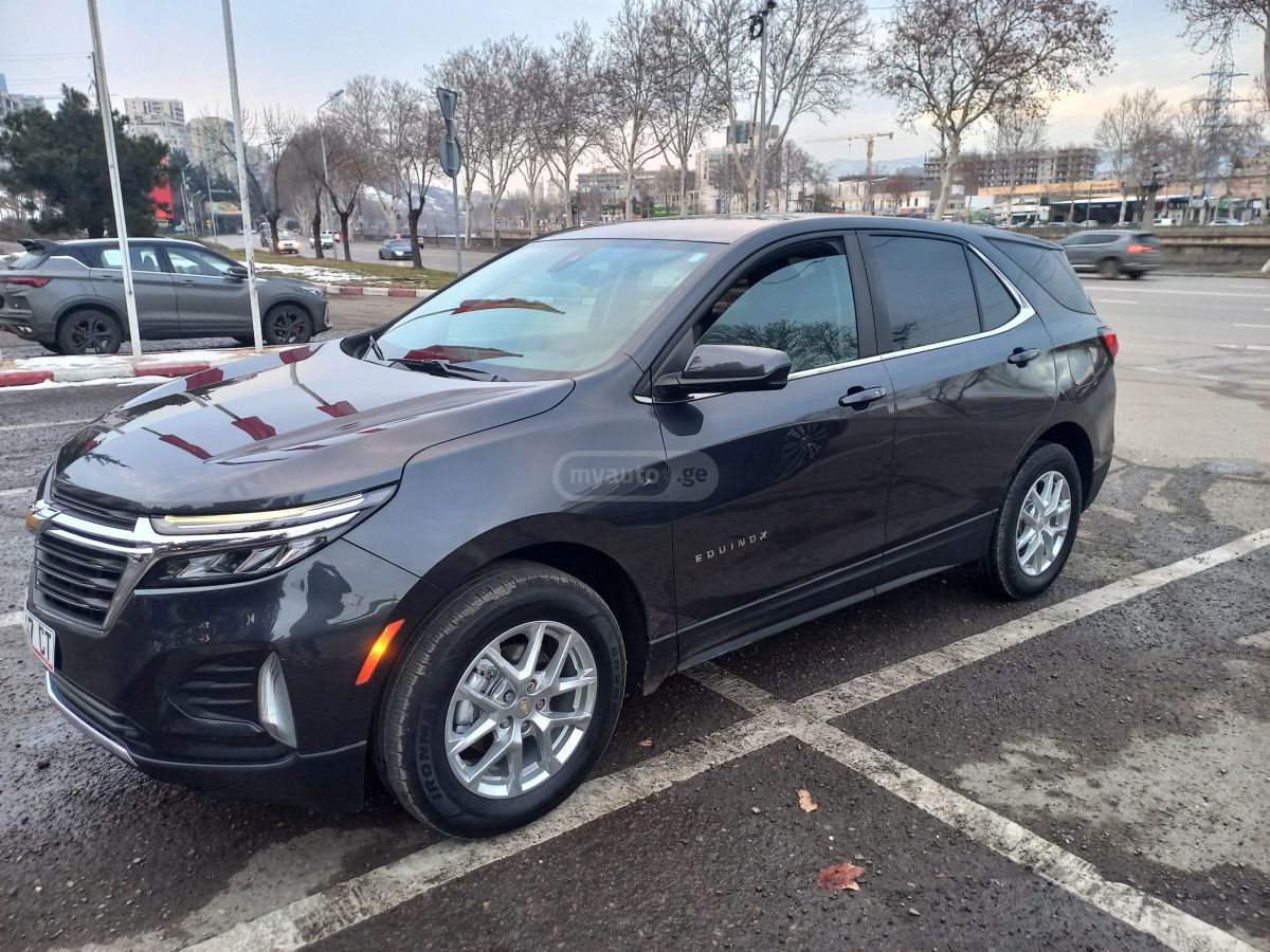 Chevrolet Equinox 2022 — photo 2