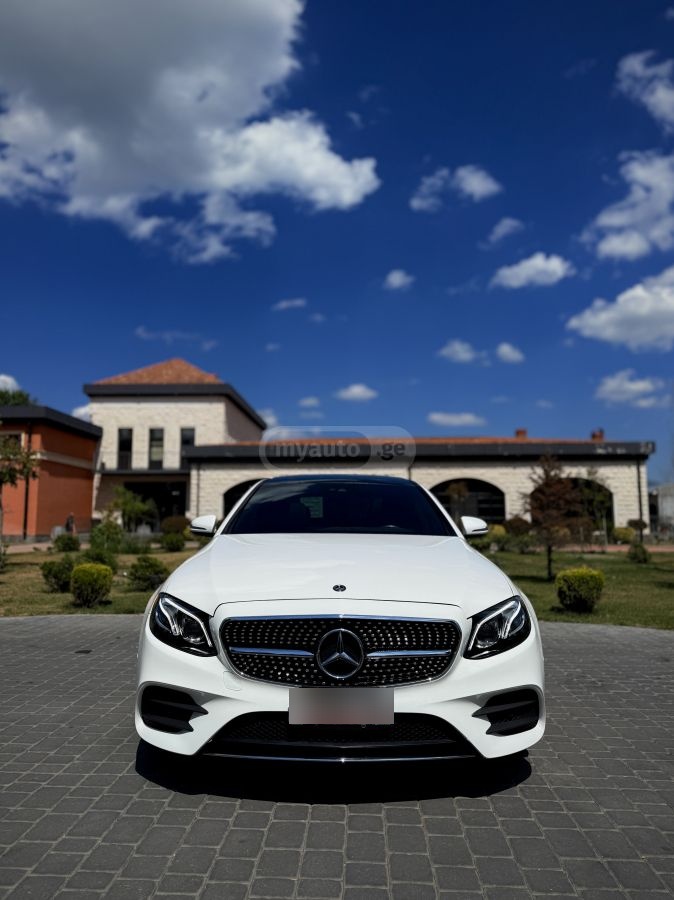 Mercedes-Benz E 400