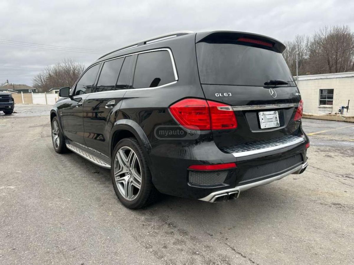 Mercedes-Benz GL 63 AMG 2014 — photo 2