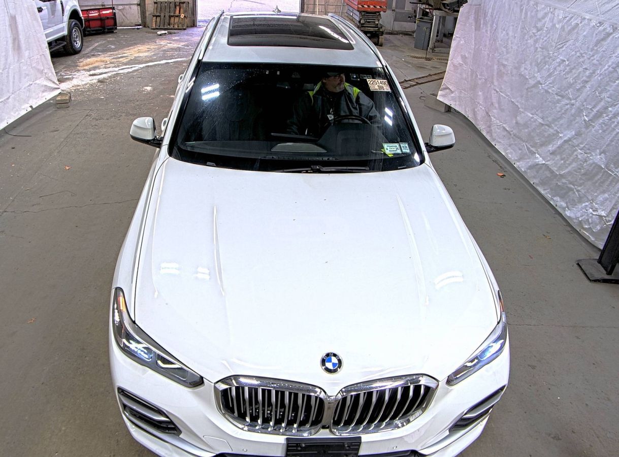 BMW X5 2019 — photo 2
