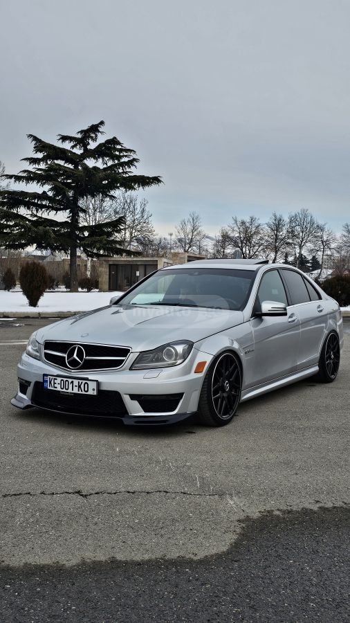 Mercedes-Benz C 63 AMG 2013 — photo 2