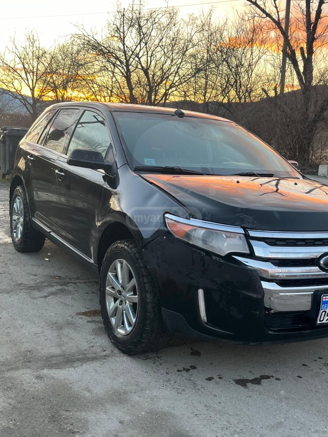 Ford Edge 2014 — photo 2