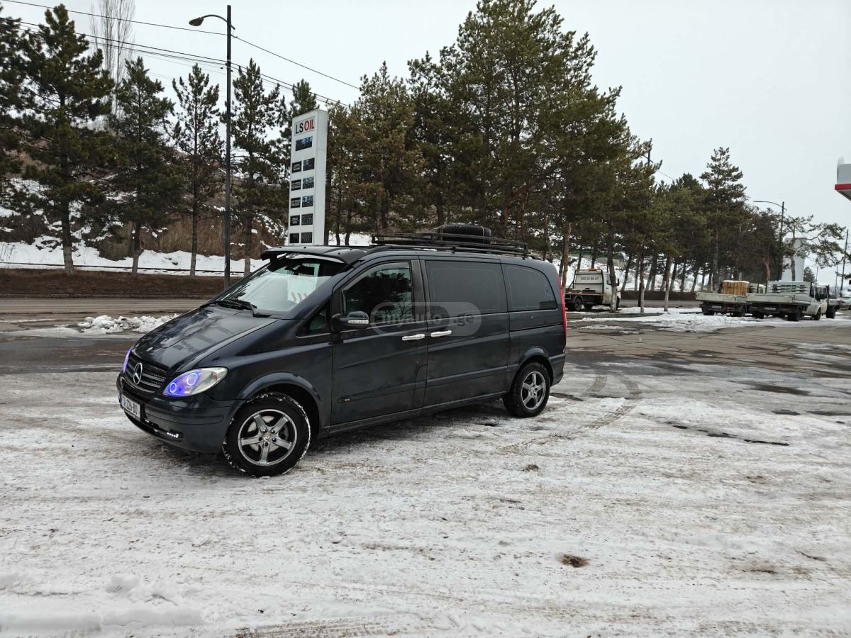 Mercedes-Benz Viano 2004 — photo 2