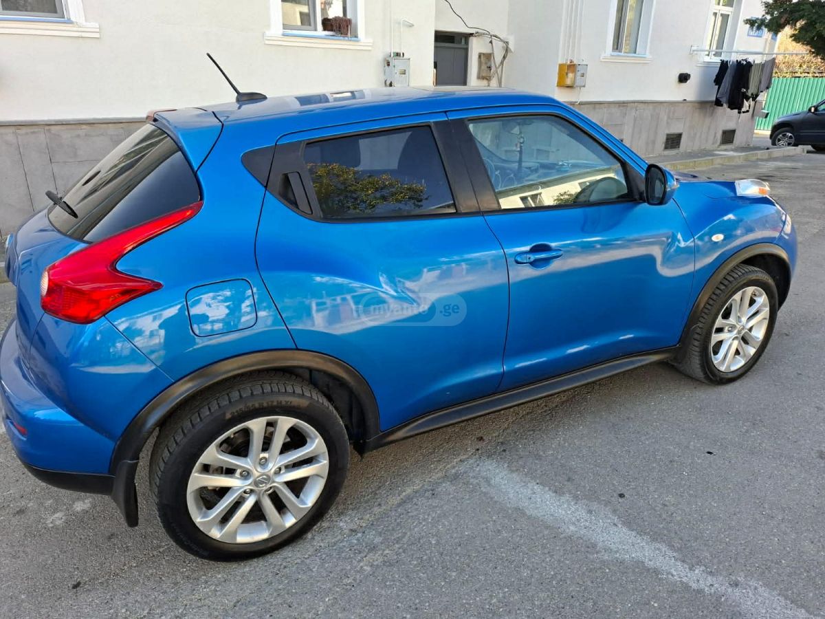 Nissan Juke 2012 — photo 2