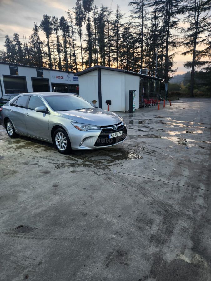Toyota Camry 2014 — photo 2